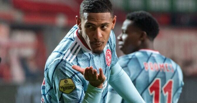 Dortmund forveti Sebastien Haller, kansere yakalandı