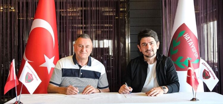 Hatayspor’da sportif direktörlüğe Taner Savut getirildi