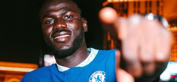 Chelsea, Senegalli savunma oyuncusu Koulibaly’yi transfer etti