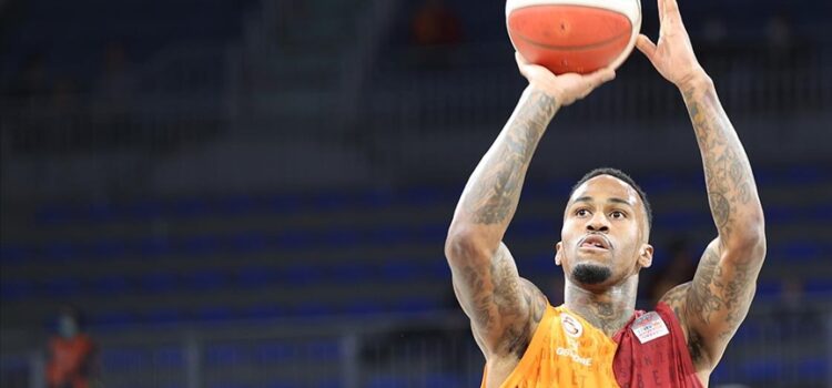 Galatasaray Nef’te ABD’li basketbolcu Dee Bost’un sözleşmesi uzatıldı